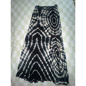 Black and White Tie-Dye Women's maxi Skirt